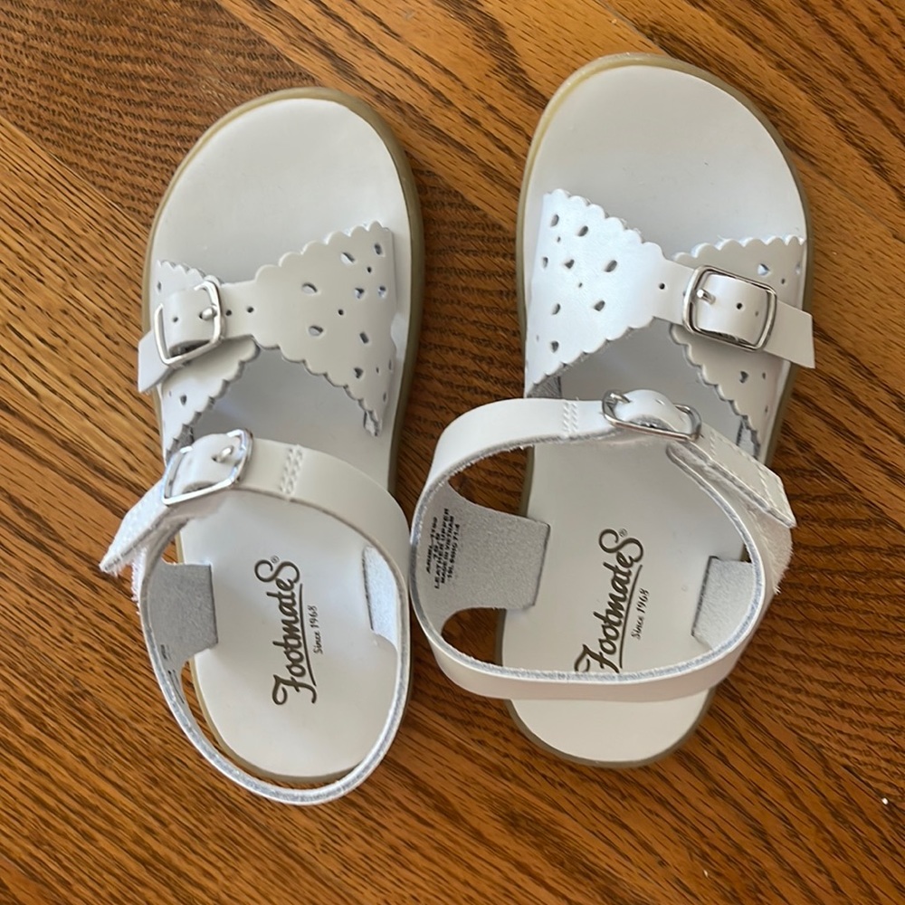 Brand new never worn girls Footmates sandals